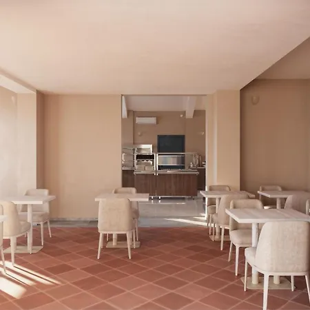 Hotel Emerald Oasis By Azul Collection 4*